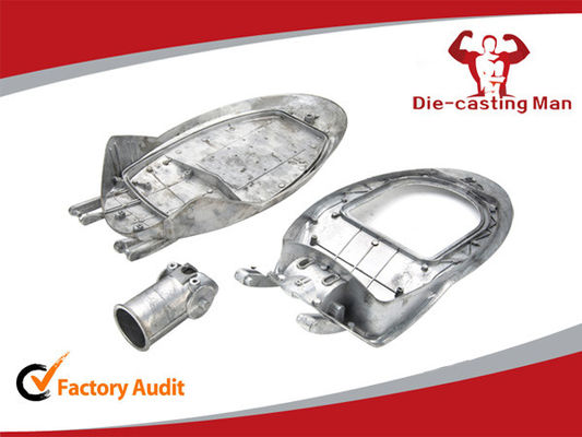 LEIDENE van het hoog rendementaluminium Straatlantaarnhuisvesting voor Rijweg 880 X 380 X 180mm