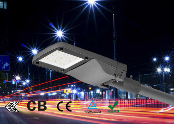 Aluminium LED straatlantaarn Ontworpen voor Duurzaam Buiten met Hoge Lichtstroom en Beschermende IP66 IK09 Waarderingen en 5